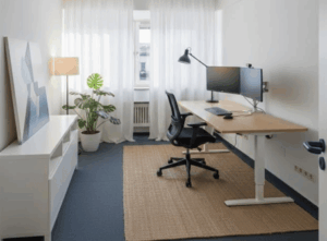 Kleines Büro einrichten
